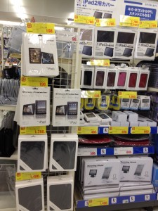 コーナンのiPhone iPad 用品コーナー